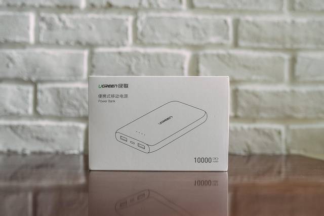 ��������ح����ָеı�˹��10000��������ʯ��籦