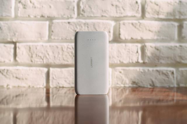 ��������ح����ָеı�˹��10000��������ʯ��籦