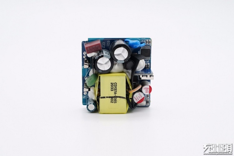 ��˹��PD20W������������⣺���ƪ���£�