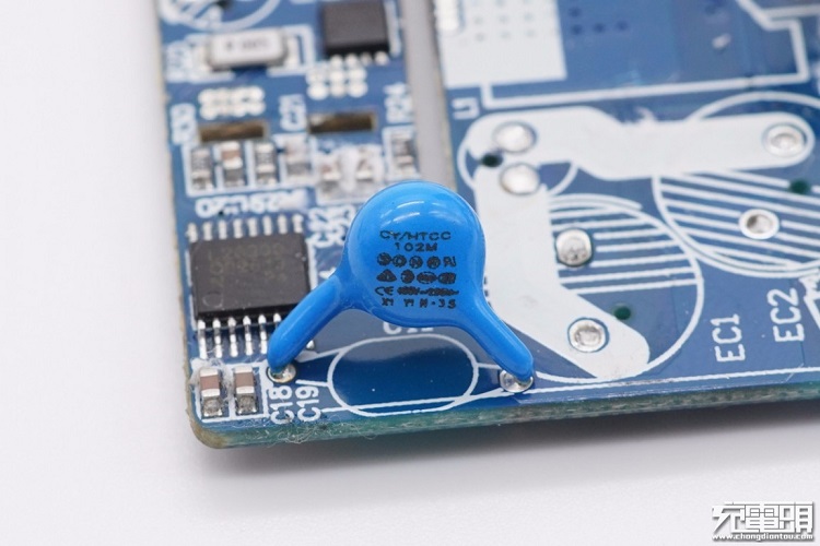 ��˹��PD20W������������⣺���ƪ���£�